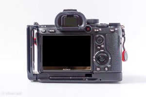 Sony α7iii におすすめのL字プレート2選!RSSとSmallrig【レビュー】
